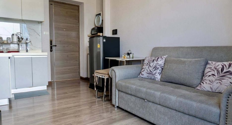 For rent studio condo in Huai Khwang, Bangkok