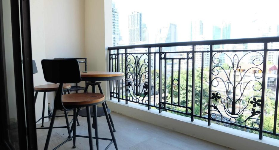 For rent 3 bedrooms condo in Watthana, Bangkok