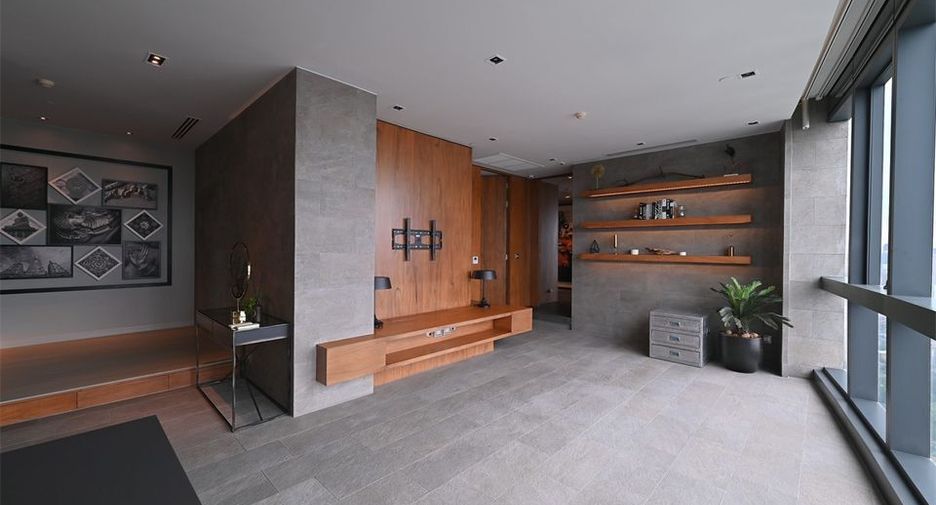Wohnung zur Miete mit 2 Zimmer in Khlong Toei, Bangkok
