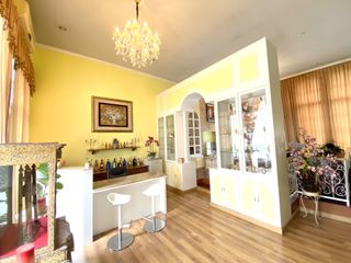 For sale 4 bedrooms townhouse in Yan Nawa, Bangkok