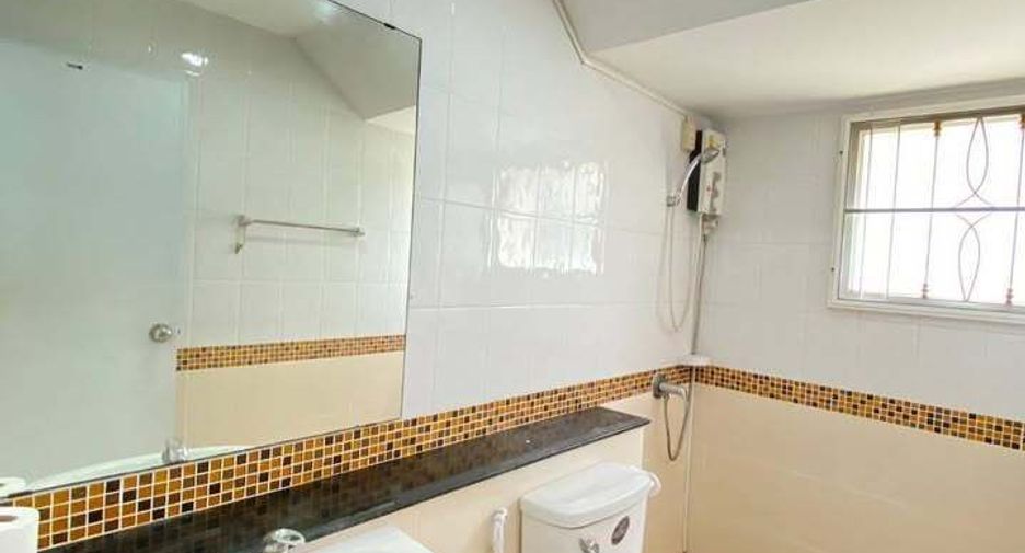 For rent 3 bedrooms house in Lat Krabang, Bangkok