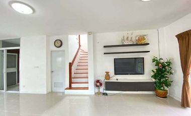 For rent 3 bedrooms house in Lat Krabang, Bangkok