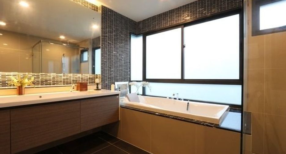 ขาย 4 ห้องนอน บ้านเดี่ยว ใน บางกะปิ, กรุงเทพฯ