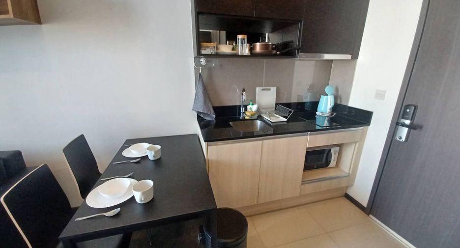 For rent 1 bed condo in Khlong Toei, Bangkok
