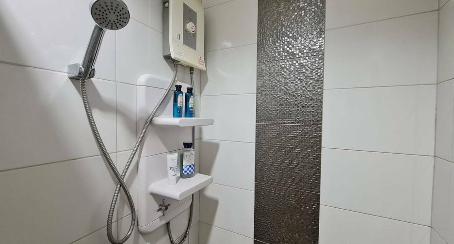 For sale 2 bedrooms condo in Khlong Toei, Bangkok
