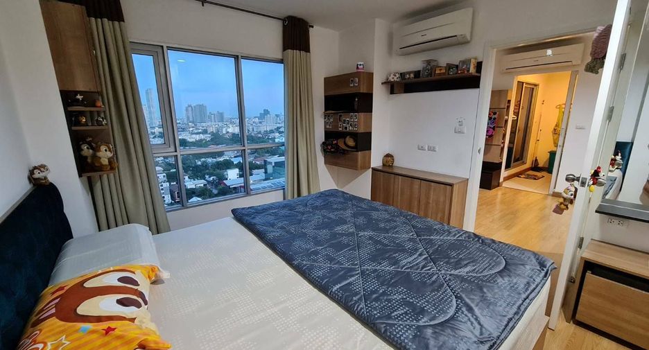 For sale 2 bedrooms condo in Khlong Toei, Bangkok