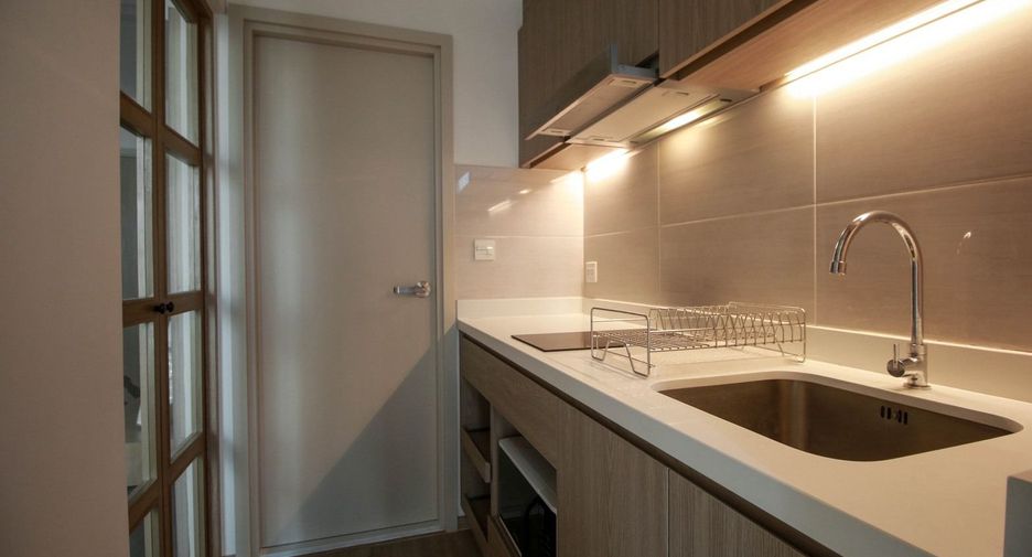 For rent 1 Beds condo in Bang Rak, Bangkok