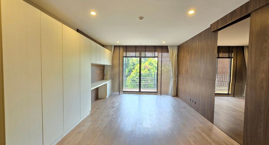 For sale 1 bed condo in Pathum Wan, Bangkok
