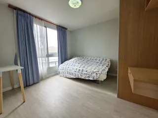Wohnung zur Miete mit 2 Zimmer in Yan Nawa, Bangkok