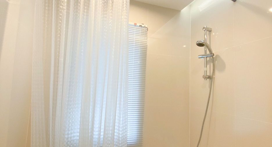 Condo en alquiler de 2 habitaciones en Pathum Wan, Bangkok