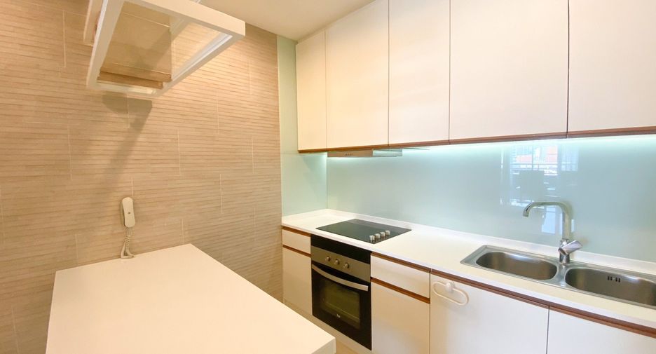 Condo en alquiler de 2 habitaciones en Pathum Wan, Bangkok