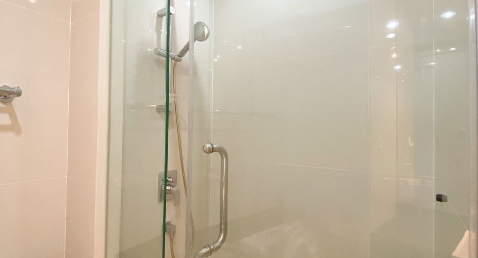 Condo en alquiler de 2 habitaciones en Pathum Wan, Bangkok