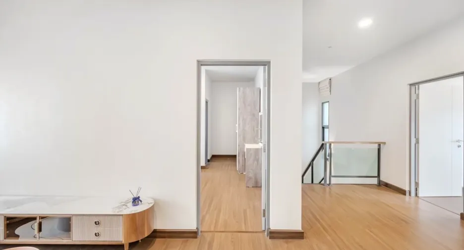 Casa en alquiler de 4 habitaciones en Bang Phli, Samut Prakan