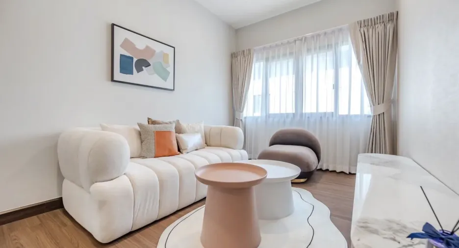 Casa en alquiler de 4 habitaciones en Bang Phli, Samut Prakan