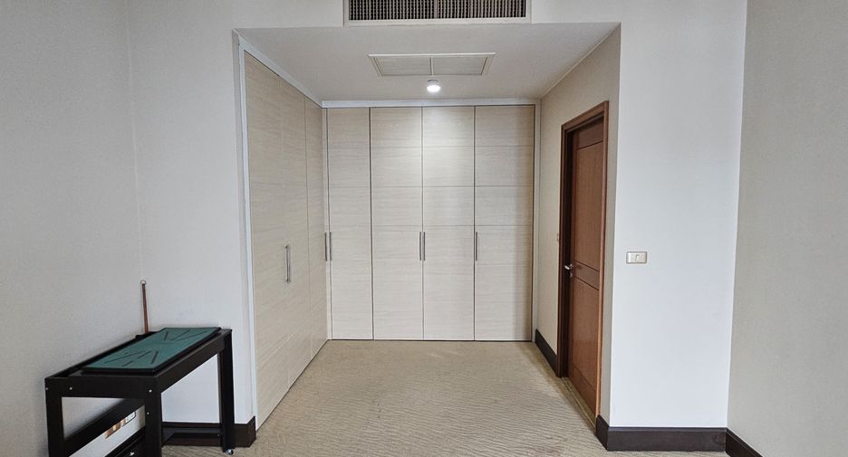 ให้เช่า 2 ห้องนอน คอนโด ใน สาทร, กรุงเทพฯ