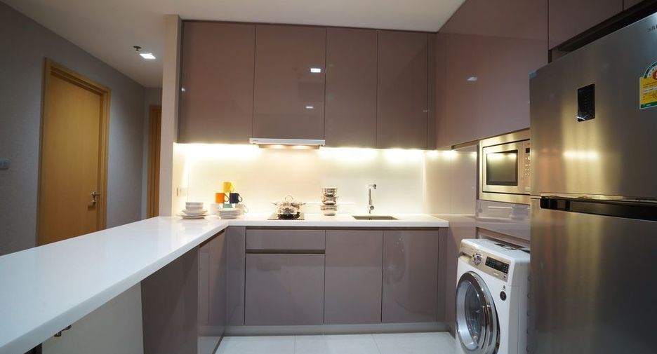 Condo en alquiler de 2 habitaciones en Khlong Toei, Bangkok