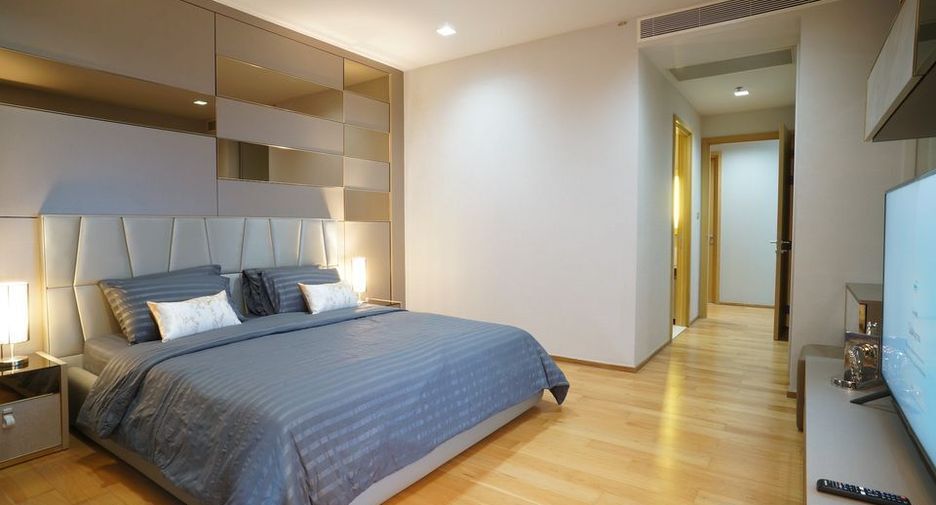 Condo en alquiler de 2 habitaciones en Khlong Toei, Bangkok