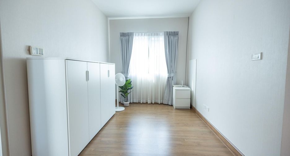 For sale and for rent 4 bedrooms house in Prawet, Bangkok