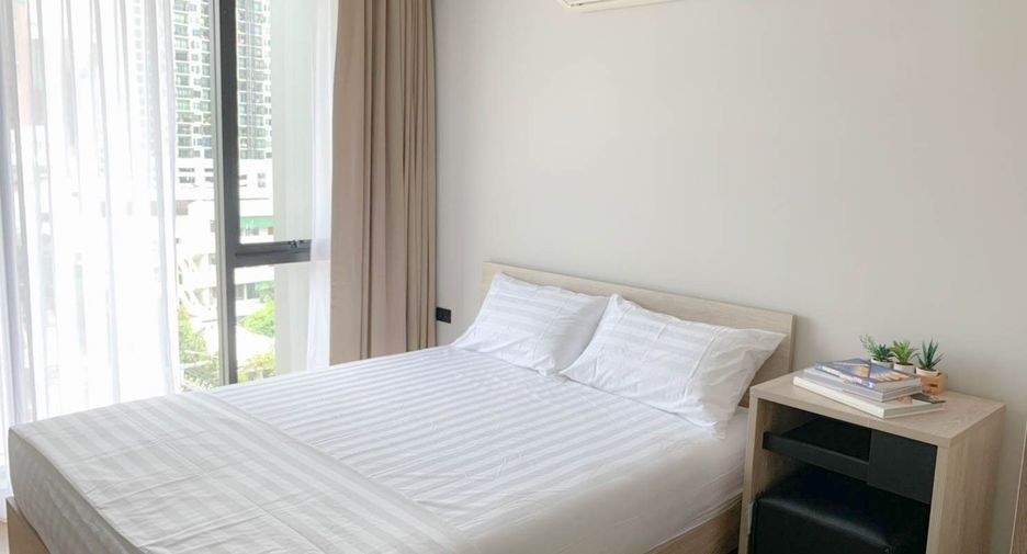 For rent 2 bedrooms condo in Phaya Thai, Bangkok