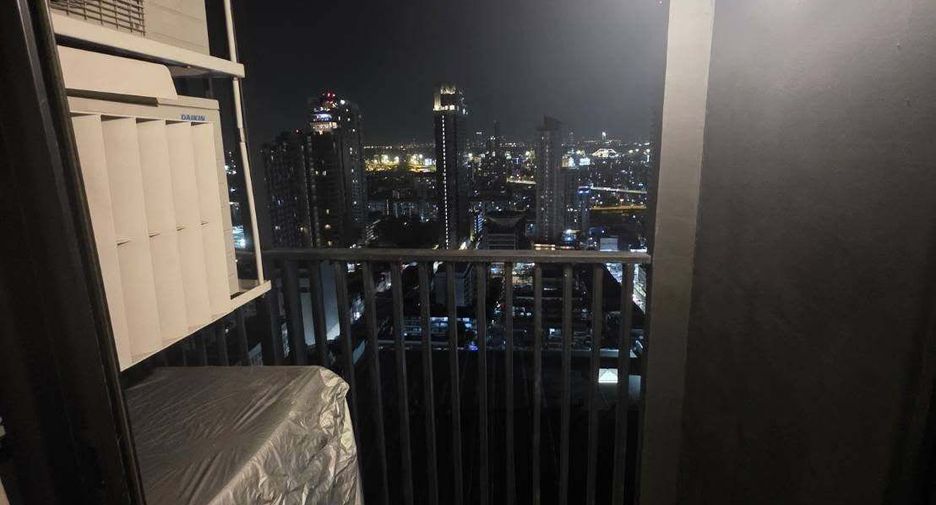 For rent 1 bed condo in Watthana, Bangkok