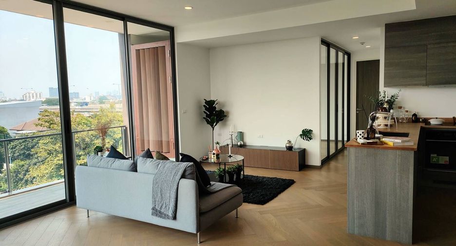For sale 2 bedrooms condo in Watthana, Bangkok
