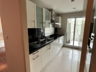 For rent 2 bedrooms condo in Yan Nawa, Bangkok