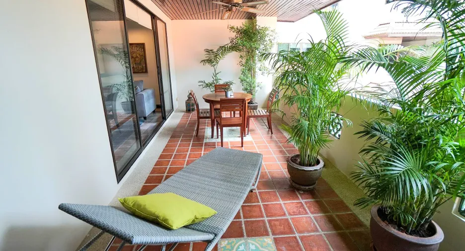 For rent 3 bedrooms condo in Watthana, Bangkok
