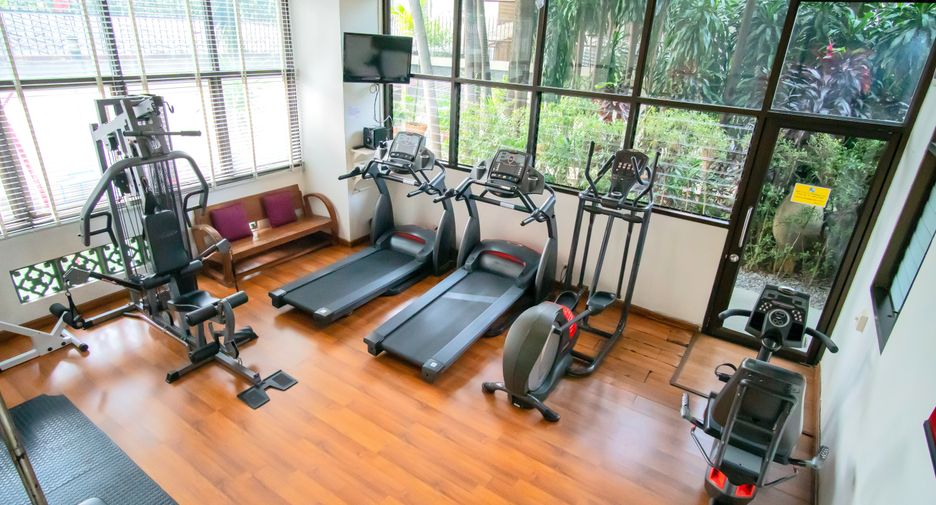 For rent 3 bedrooms condo in Watthana, Bangkok