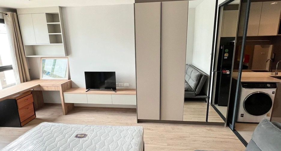 For rent スタジオ condo in Huai Khwang, Bangkok