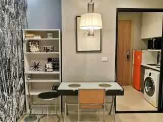 Wohnung zur Miete mit Studio in Huai Khwang, Bangkok