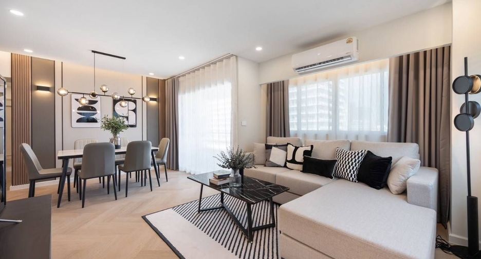 For rent 3 bedrooms condo in Watthana, Bangkok