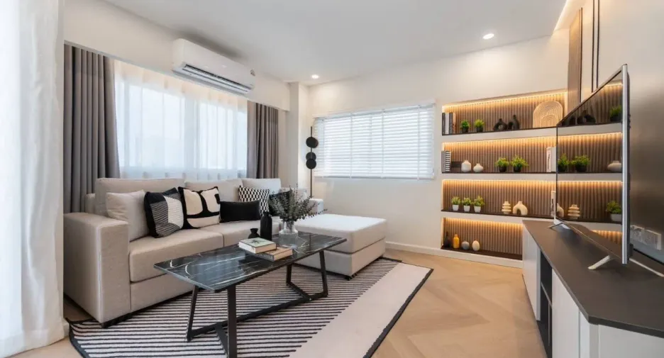 For rent 3 bedrooms condo in Watthana, Bangkok