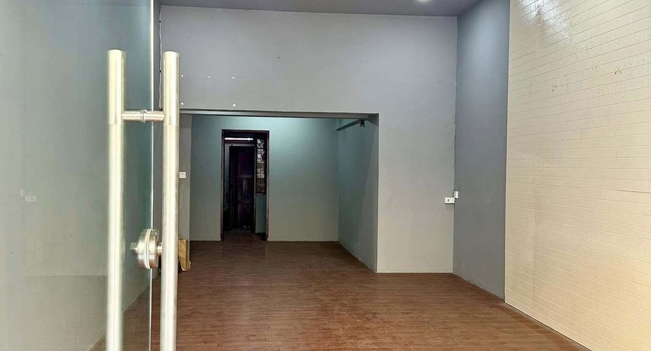 For rent retail Space in Bang Khen, Bangkok