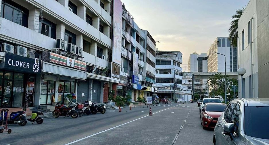 For rent retail Space in Bang Khen, Bangkok