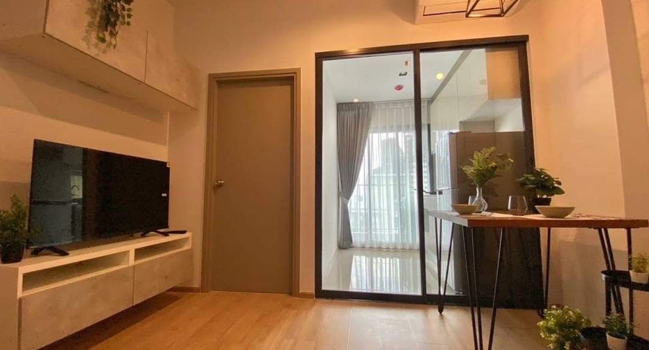 Condo en alquiler de 1 habitaciones en Huai Khwang, Bangkok
