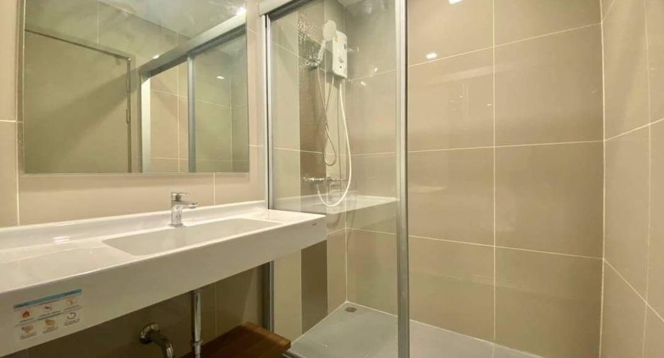 Condo en alquiler de 1 habitaciones en Huai Khwang, Bangkok