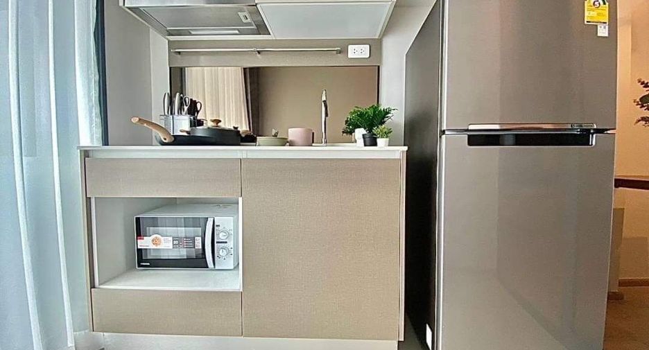 Condo en alquiler de 1 habitaciones en Huai Khwang, Bangkok