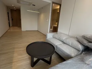 For rent 2 bedrooms apartment in Watthana, Bangkok