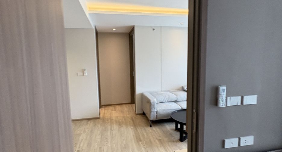For rent 2 bedrooms apartment in Watthana, Bangkok