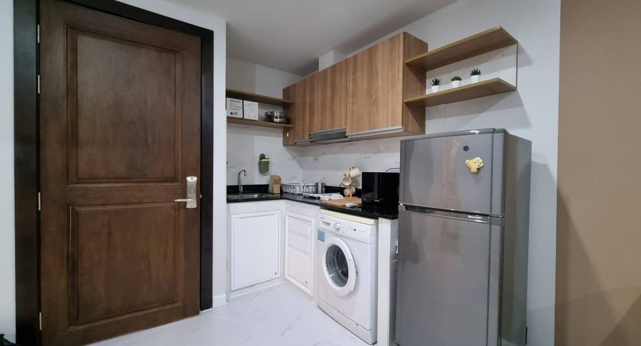For rent 1 bed condo in Phra Khanong, Bangkok