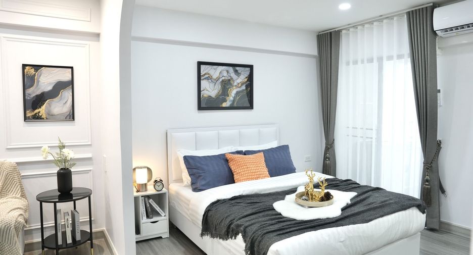 For sale studio condo in Wang Thonglang, Bangkok