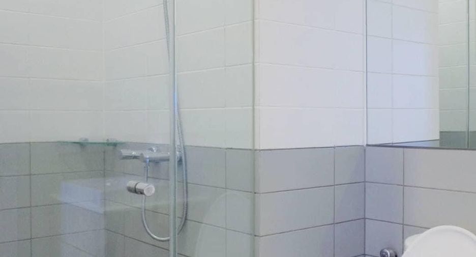 For rent 1 bed condo in Phra Khanong, Bangkok