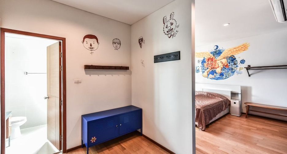 For rent 2 bedrooms condo in Khlong San, Bangkok