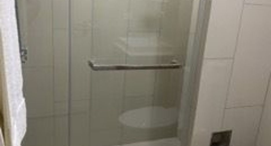 For rent 2 ベッドルーム condo in Watthana, Bangkok
