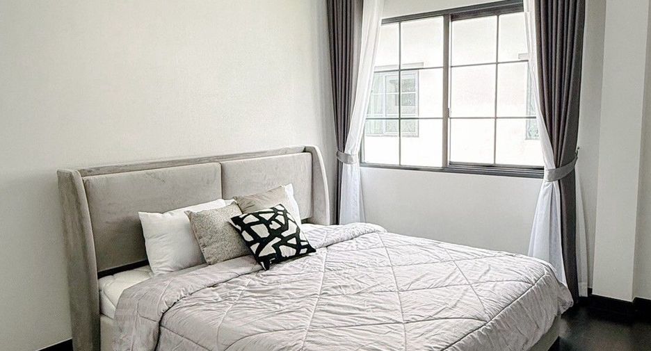 For sale and for rent 5 bedrooms house in Bang Phli, Samut Prakan