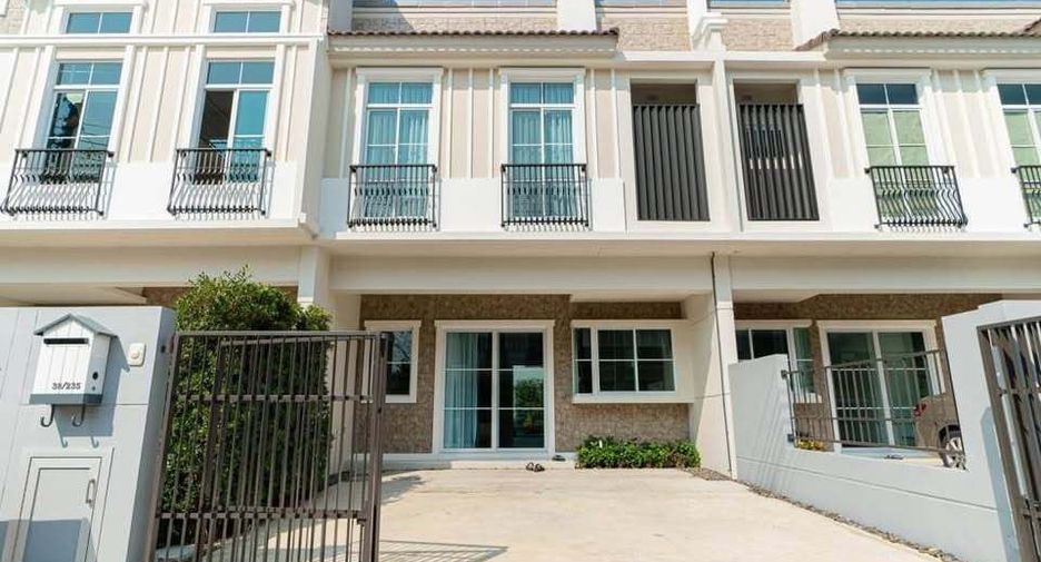 For rent 3 bedrooms townhouse in Prawet, Bangkok