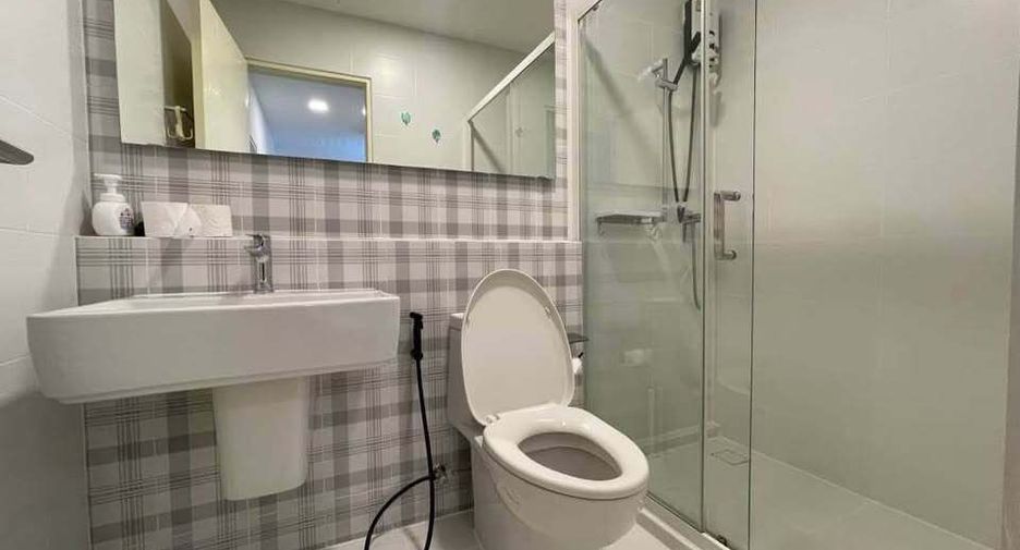 For rent 3 bedrooms townhouse in Prawet, Bangkok