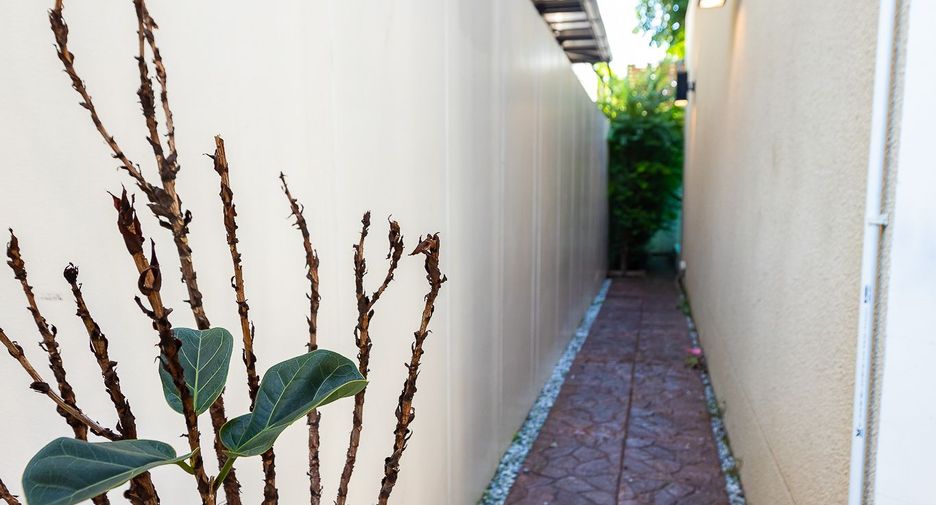 Casa en venta de 3 habitaciones en Suan Luang, Bangkok