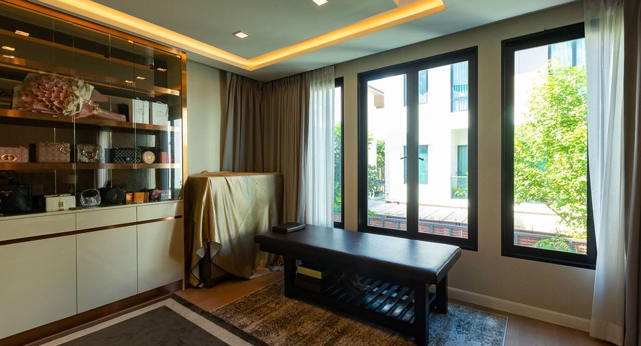 Casa en venta de 3 habitaciones en Suan Luang, Bangkok