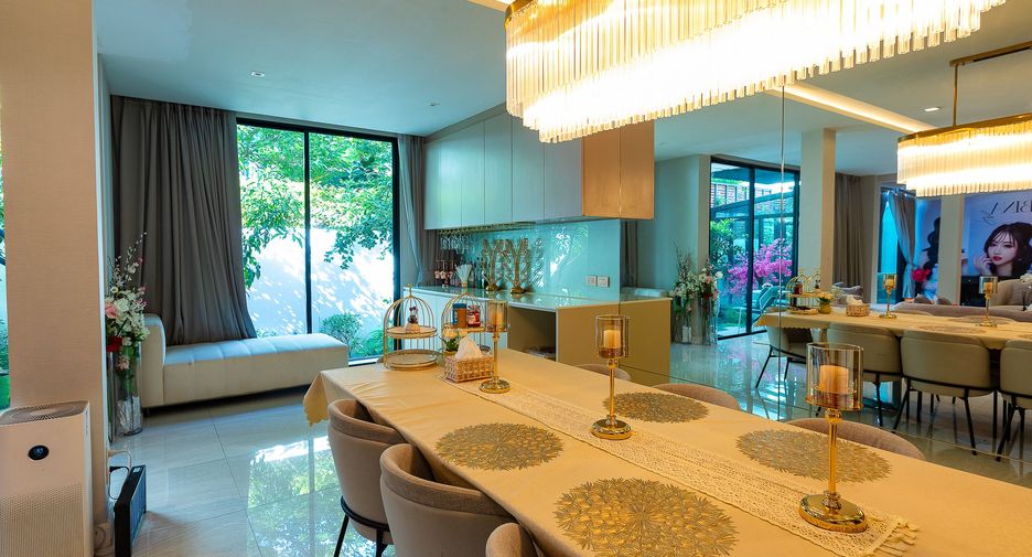 Casa en venta de 3 habitaciones en Suan Luang, Bangkok